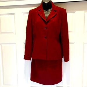 Vintage 90s Hugo Buscati Wine Maroon Skirt Blazer Suit  2 piece , Size 6 P